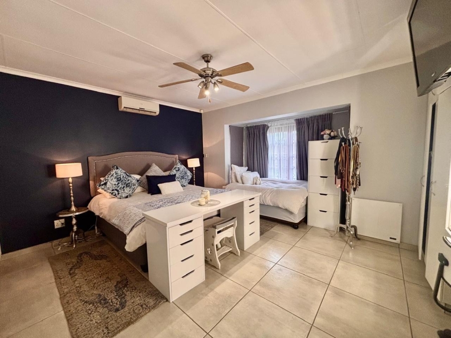 To Let 3 Bedroom Property for Rent in Flamwood North West